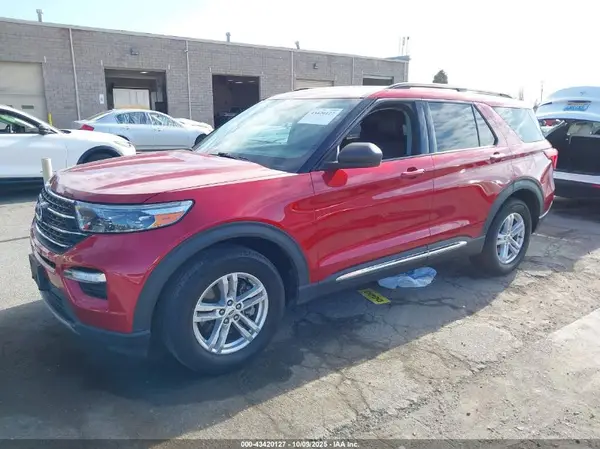 1FMSK7DHXNGB42152 2022 FORD EXPLORER - Image 2
