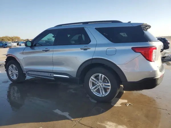 1FMSK7DHXNGB53281 2022 FORD EXPLORER - Image 2