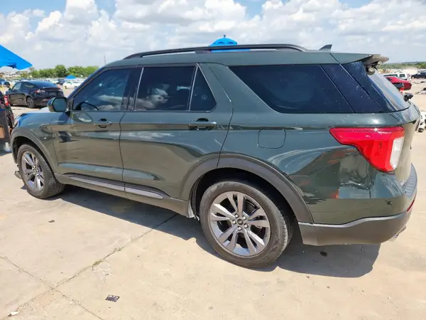 1FMSK7DHXNGB64989 2022 FORD EXPLORER - Image 2