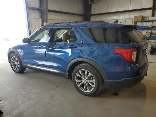 1FMSK7DHXNGC09512 2022 FORD EXPLORER - Image 2