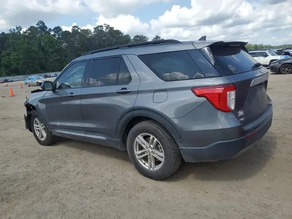 1FMSK7DHXNGC10093 2022 FORD EXPLORER - Image 2