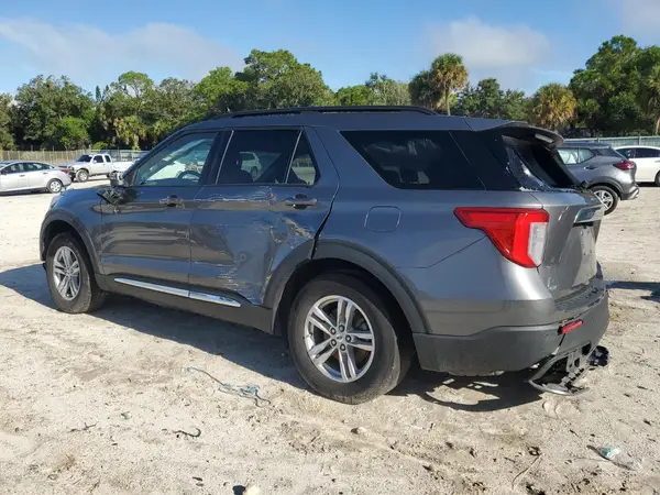 1FMSK7DHXNGC12099 2022 FORD EXPLORER - Image 2