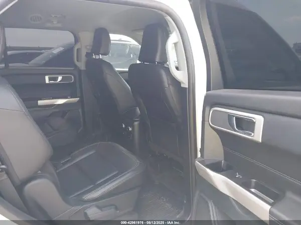 1FMSK7DHXNGC18386 2022 FORD EXPLORER - Image 8