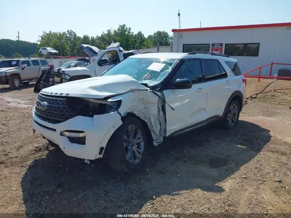 1FMSK7DHXPGA37694 2023 FORD EXPLORER - Image 2