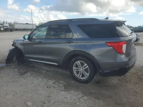 1FMSK7DHXPGA69819 2023 FORD EXPLORER - Image 2