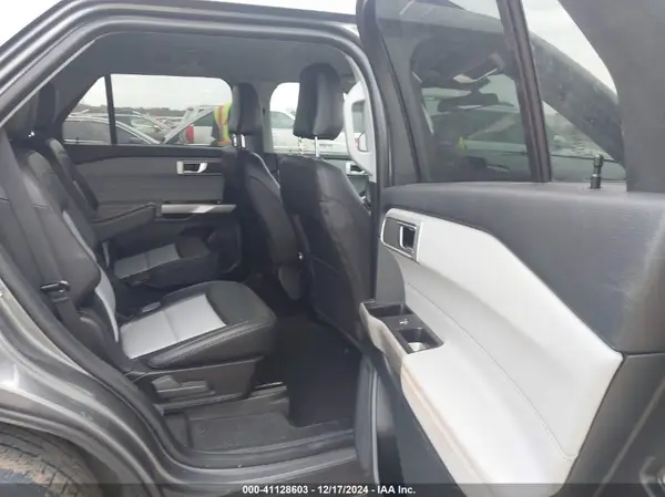 1FMSK7DHXPGB50383 2023 FORD EXPLORER - Image 8