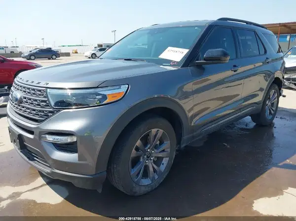 1FMSK7DHXPGB52165 2023 FORD EXPLORER - Image 2