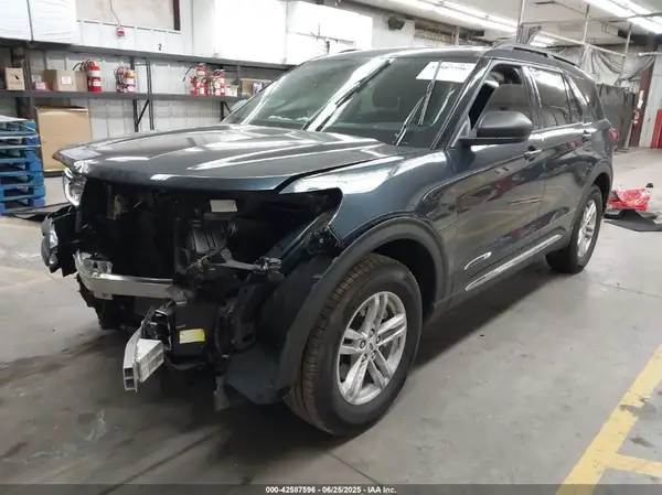 1FMSK7DHXPGC24398 2023 FORD EXPLORER - Image 2