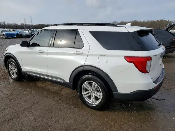 1FMSK7DHXPGC28869 2023 FORD EXPLORER - Image 2