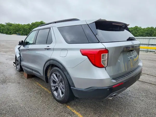 1FMSK7DHXRGA90348 2024 FORD EXPLORER - Image 2