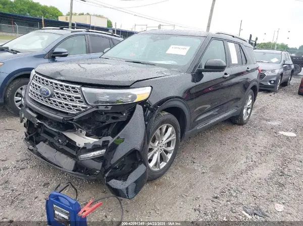 1FMSK7FH0NGA30831 2022 FORD EXPLORER - Image 2