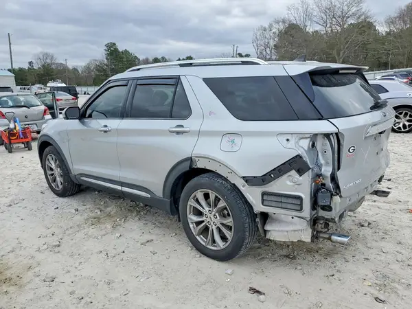 1FMSK7FH0NGA30845 2022 FORD EXPLORER - Image 2