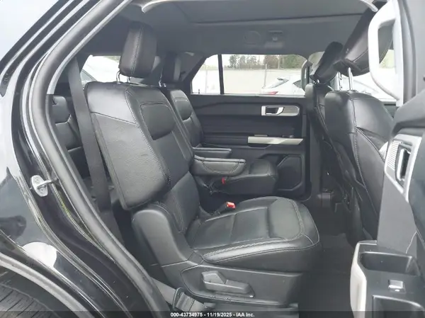 1FMSK7FH0NGA57284 2022 FORD EXPLORER - Image 8