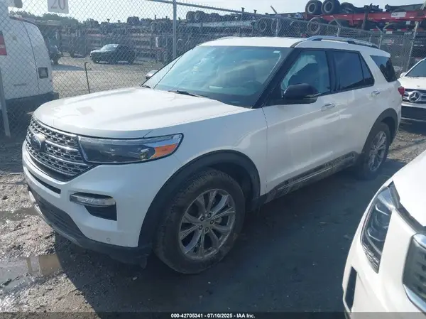 1FMSK7FH0NGA63733 2022 FORD EXPLORER - Image 2
