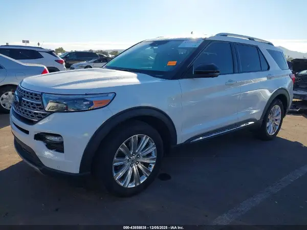 1FMSK7FH0NGC19219 2022 FORD EXPLORER - Image 2