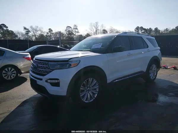 1FMSK7FH0RGA90176 2024 FORD EXPLORER - Image 2
