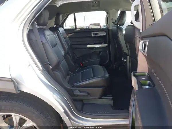 1FMSK7FH1MGC47142 2021 FORD EXPLORER - Image 8