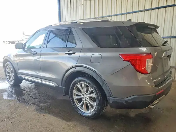 1FMSK7FH1NGA29803 2022 FORD EXPLORER - Image 2