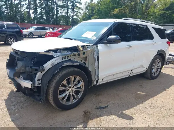 1FMSK7FH1NGB06878 2022 FORD EXPLORER - Image 2