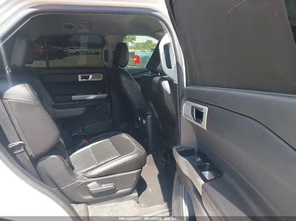 1FMSK7FH1NGB06878 2022 FORD EXPLORER - Image 8