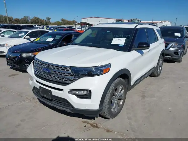 1FMSK7FH1NGB33627 2022 FORD EXPLORER - Image 2