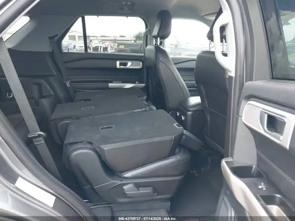 1FMSK7FH1PGB59468 2023 FORD EXPLORER - Image 8