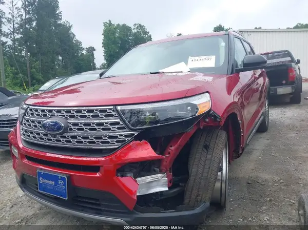 1FMSK7FH2MGA22728 2021 FORD EXPLORER - Image 2