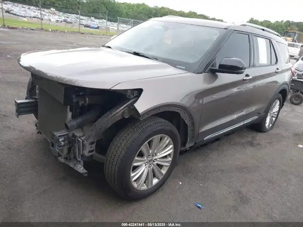 1FMSK7FH2MGA33292 2021 FORD EXPLORER - Image 2