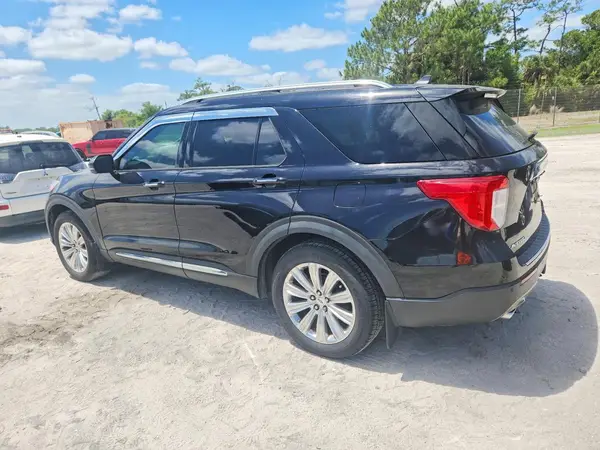 1FMSK7FH2MGB67977 2021 FORD EXPLORER - Image 2