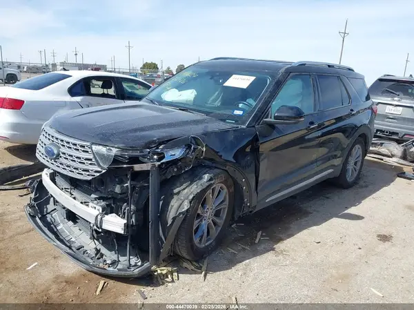 1FMSK7FH2NGA32824 2022 FORD EXPLORER - Image 2