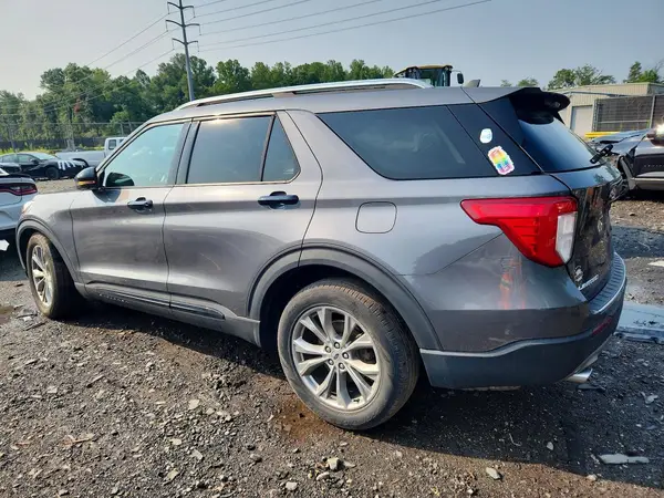 1FMSK7FH2NGA61286 2022 FORD EXPLORER - Image 2