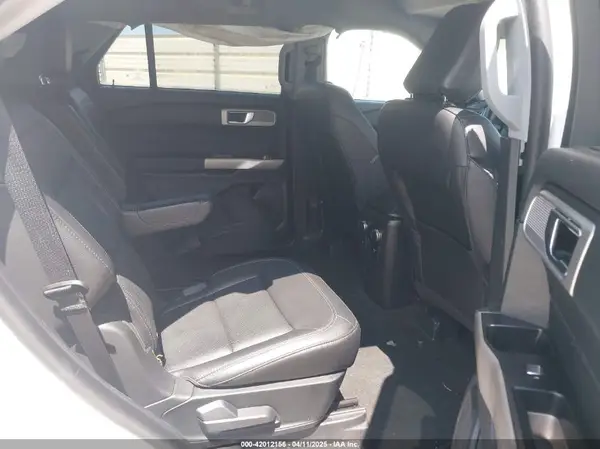1FMSK7FH2PGA07604 2023 FORD EXPLORER - Image 8
