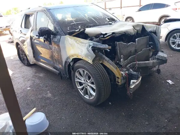 1FMSK7FH3MGB03446 2021 FORD EXPLORER - Image 1