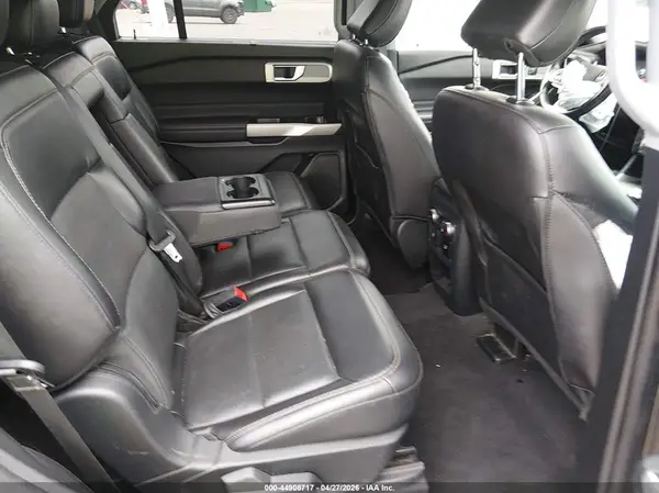 1FMSK7FH3MGB51402 2021 FORD EXPLORER - Image 8