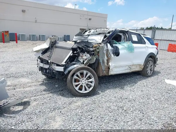1FMSK7FH3NGA55738 2022 FORD EXPLORER - Image 2