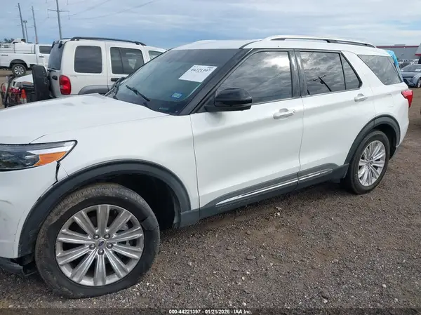 1FMSK7FH3NGA72474 2022 FORD EXPLORER - Image 2