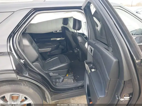 1FMSK7FH3NGA99223 2022 FORD EXPLORER - Image 8