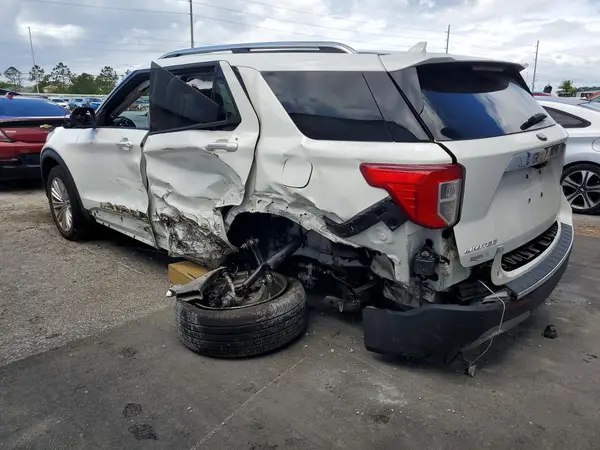 1FMSK7FH3NGC21336 2022 FORD EXPLORER - Image 2