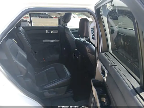1FMSK7FH4NGA31805 2022 FORD EXPLORER - Image 8