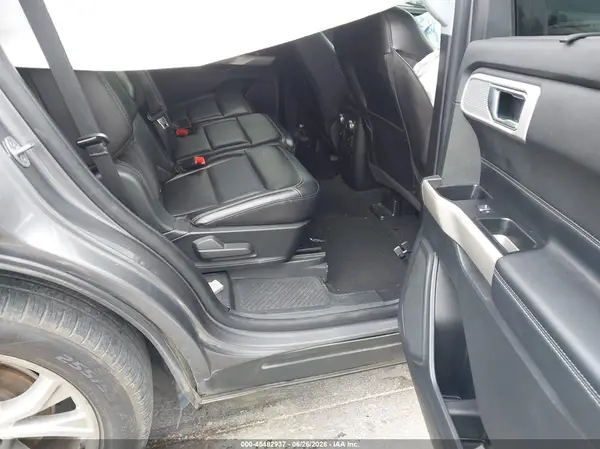 1FMSK7FH4NGA51102 2022 FORD EXPLORER - Image 8