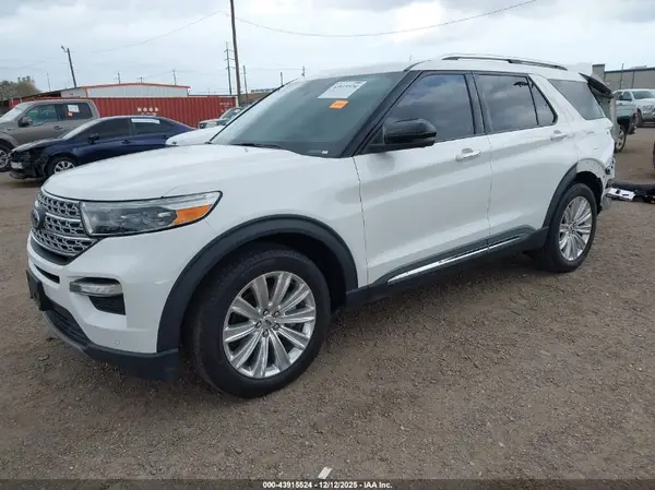 1FMSK7FH5PGB53236 2023 FORD EXPLORER - Image 2