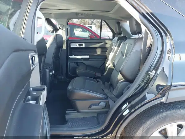 1FMSK7FH5RGA82073 2024 FORD EXPLORER - Image 8