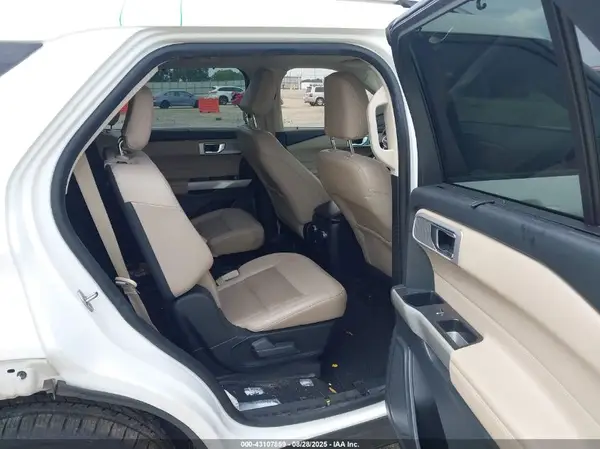 1FMSK7FH6MGA26815 2021 FORD EXPLORER - Image 8