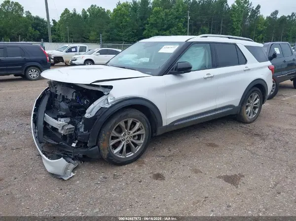 1FMSK7FH6NGA63218 2022 FORD EXPLORER - Image 2