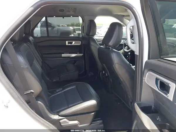 1FMSK7FH6NGB06794 2022 FORD EXPLORER - Image 8