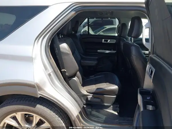 1FMSK7FH6PGA05547 2023 FORD EXPLORER - Image 8