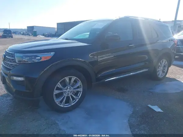1FMSK7FH6PGA86727 2023 FORD EXPLORER - Image 2