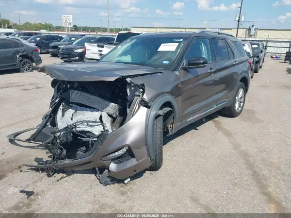 1FMSK7FH7MGA87994 2021 FORD EXPLORER - Image 2