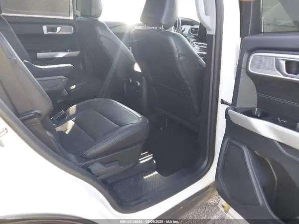1FMSK7FH7NGA68301 2022 FORD EXPLORER - Image 8