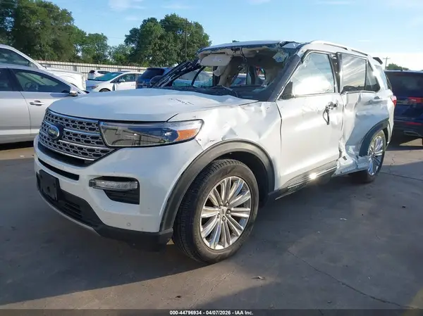 1FMSK7FH7NGA72252 2022 FORD EXPLORER - Image 2